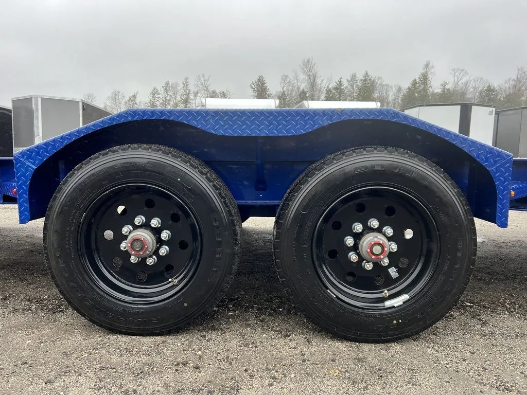 2022 Diamond C 7×24 20K Low Profile Equipment Trailer w/Max Ramps - Image 5